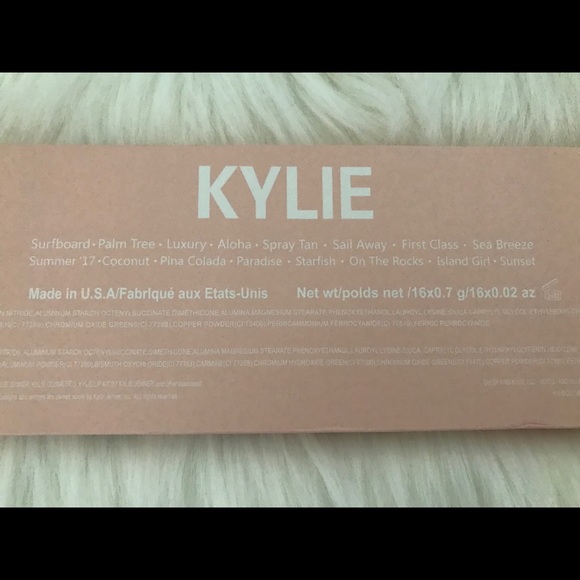 ONE NEW KYLIE KSHADOW TAKE ME ON VACATION PALETTE - Picture 2 of 8